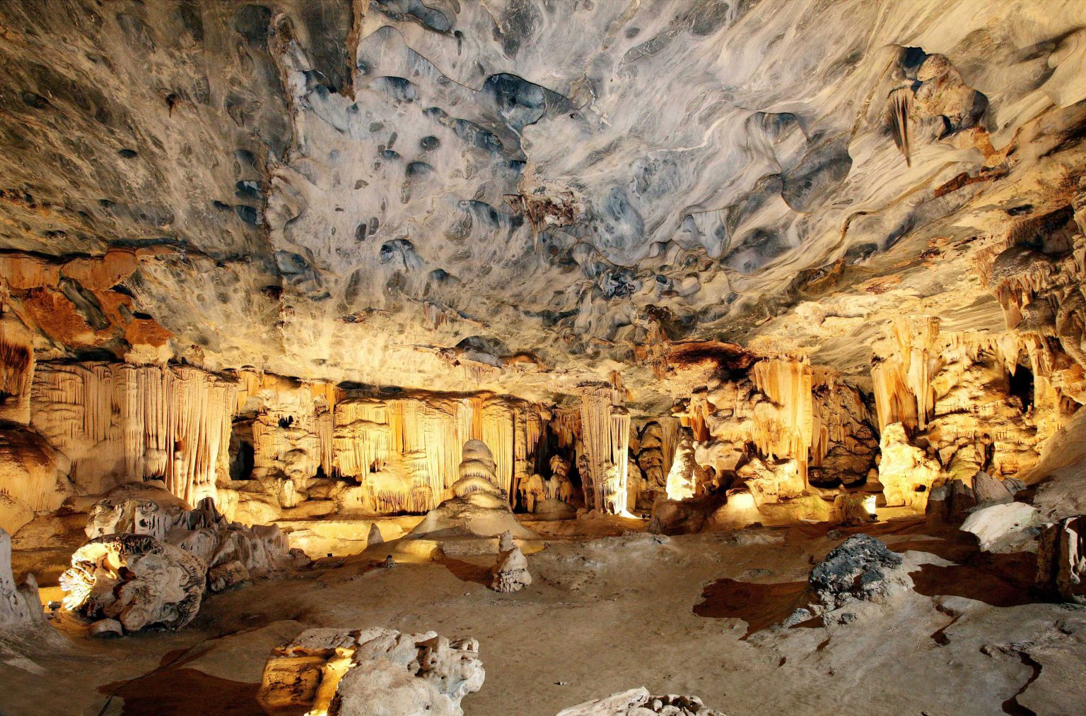 Cango Caves Adventure Tour